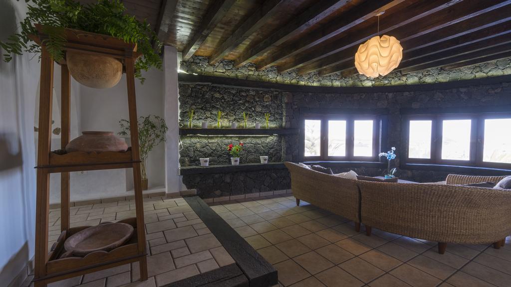 Villa With Amazing Views, Jacuzzi And Private Pool San Bartolomé Extérieur photo