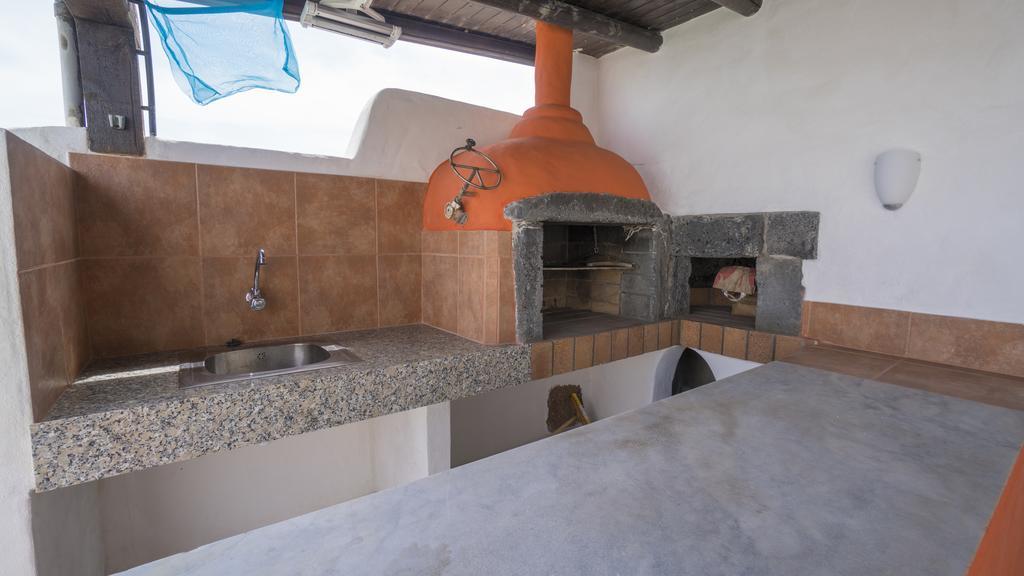 Villa With Amazing Views, Jacuzzi And Private Pool San Bartolomé Extérieur photo