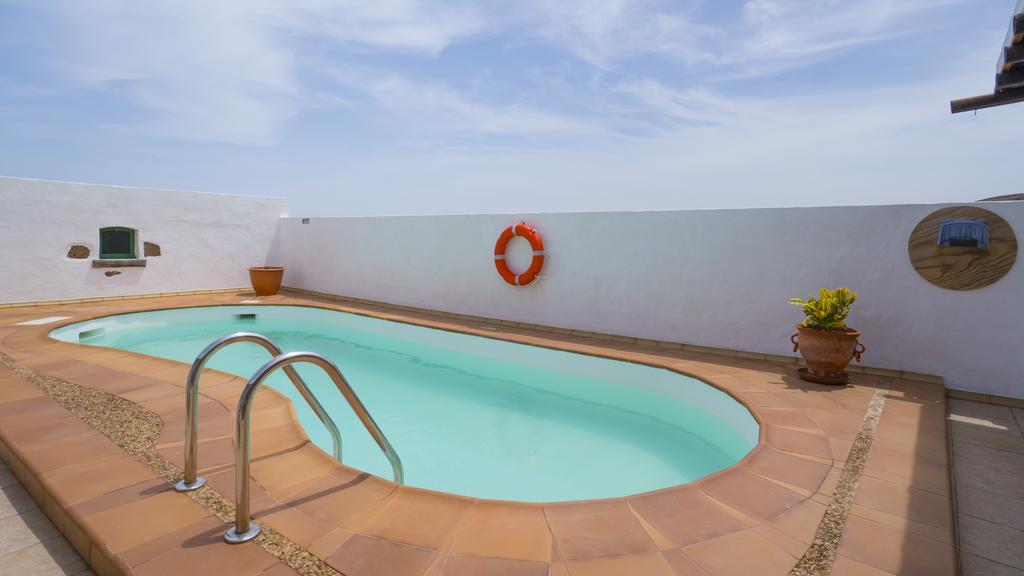 Villa With Amazing Views, Jacuzzi And Private Pool San Bartolomé Extérieur photo